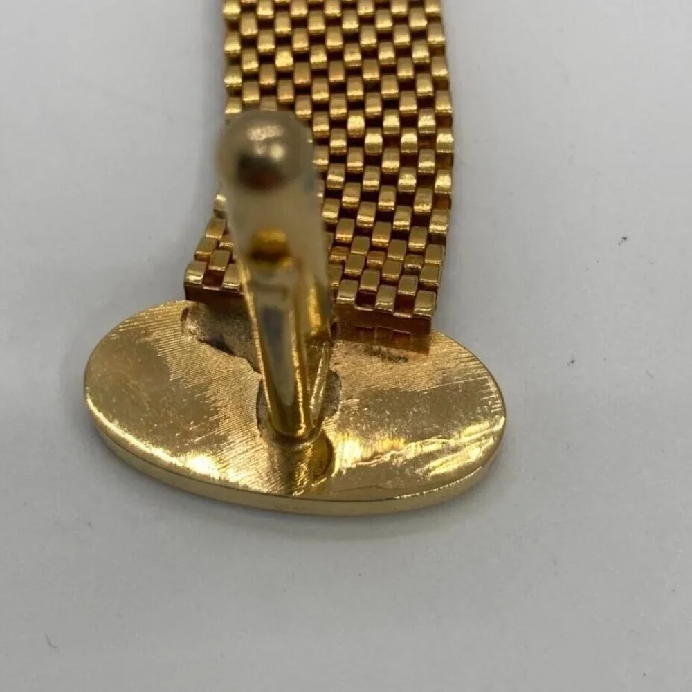 Vintage Diamond Cut Cufflinks Oval Gold Tone Mesh Wrap Around Black Center‎